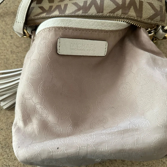 Michael Kors Monogram Drawstring Bucket Brown Mini WithTassel Crossbody Bag - Picture 5 of 14
